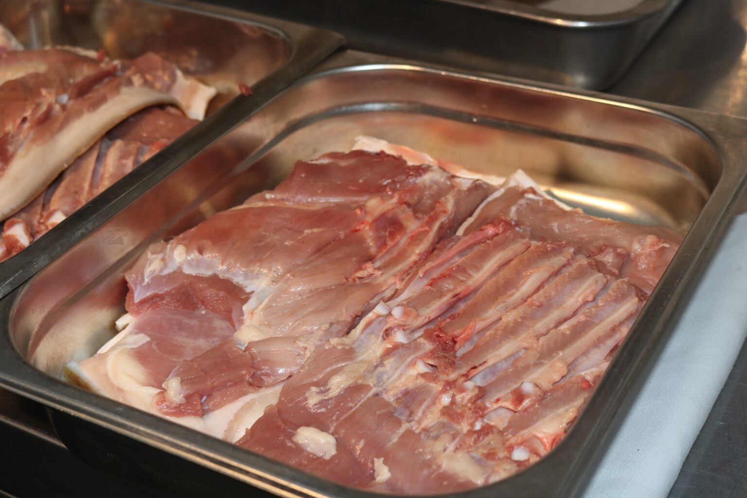 Thịt lợn Móng Cái - Vạn Thành Phát