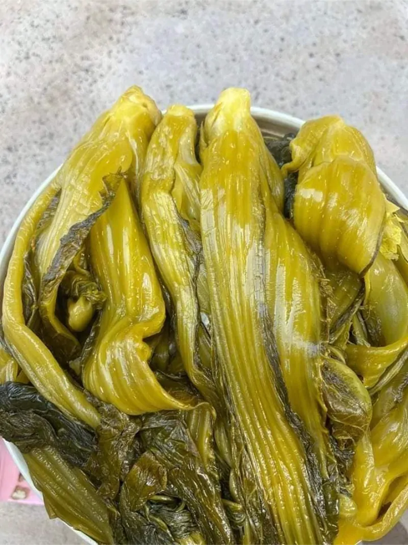 Dưa chua úp thảm