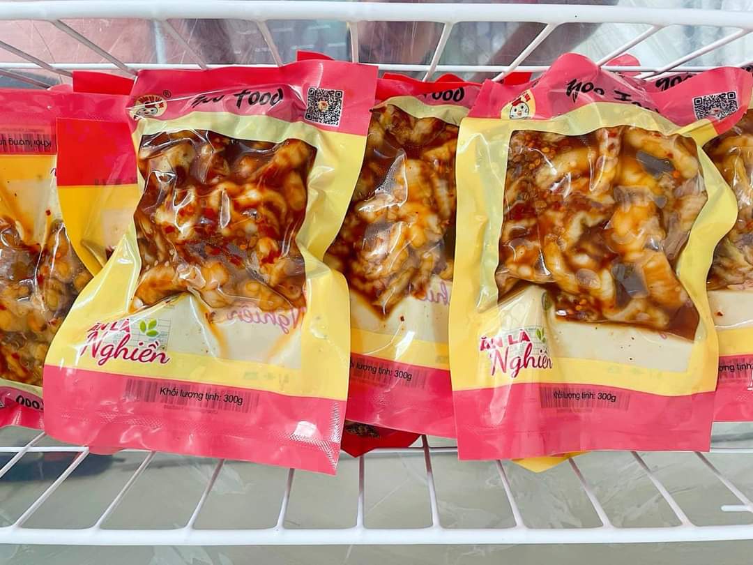 Chân gà tỏi cay - rút xương (300g)