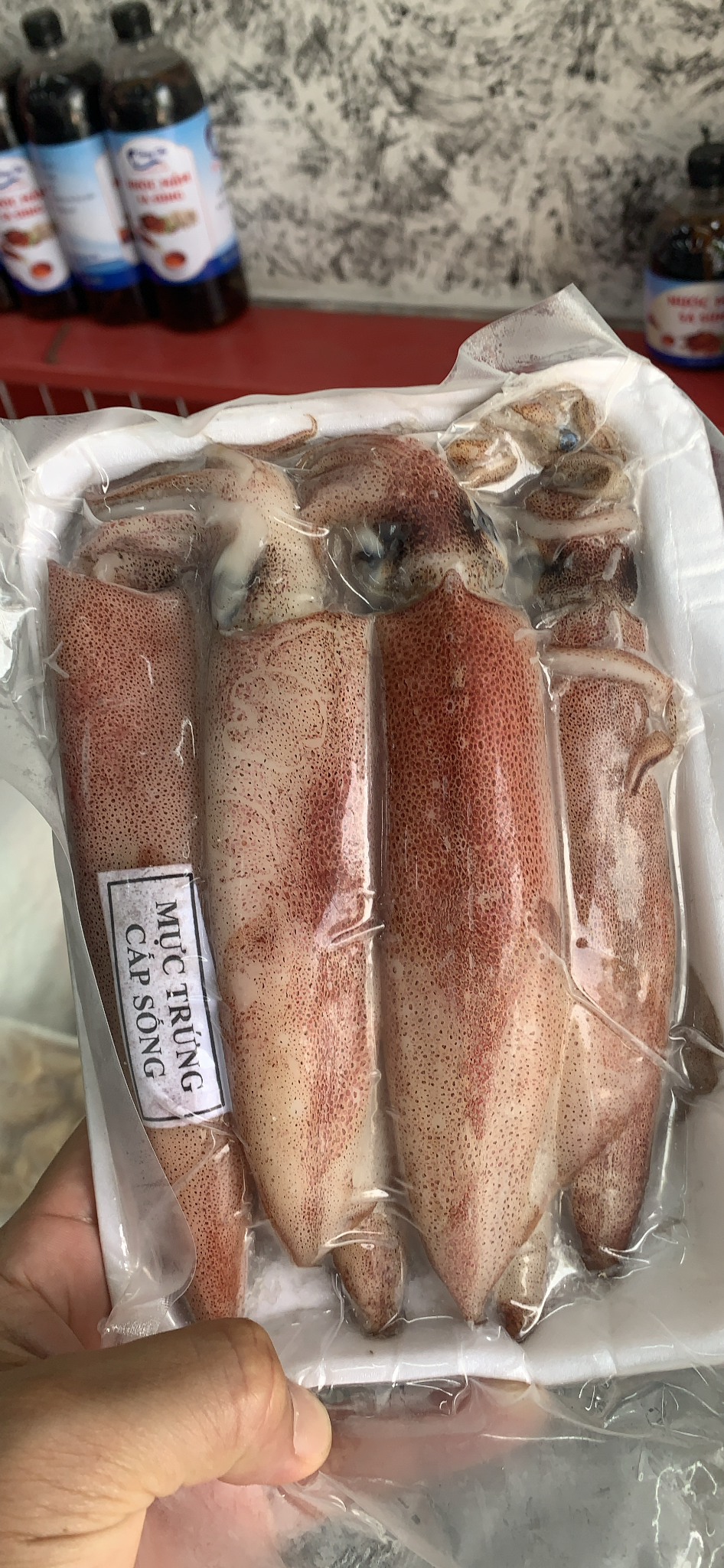 Mực ống trứng cấp đông